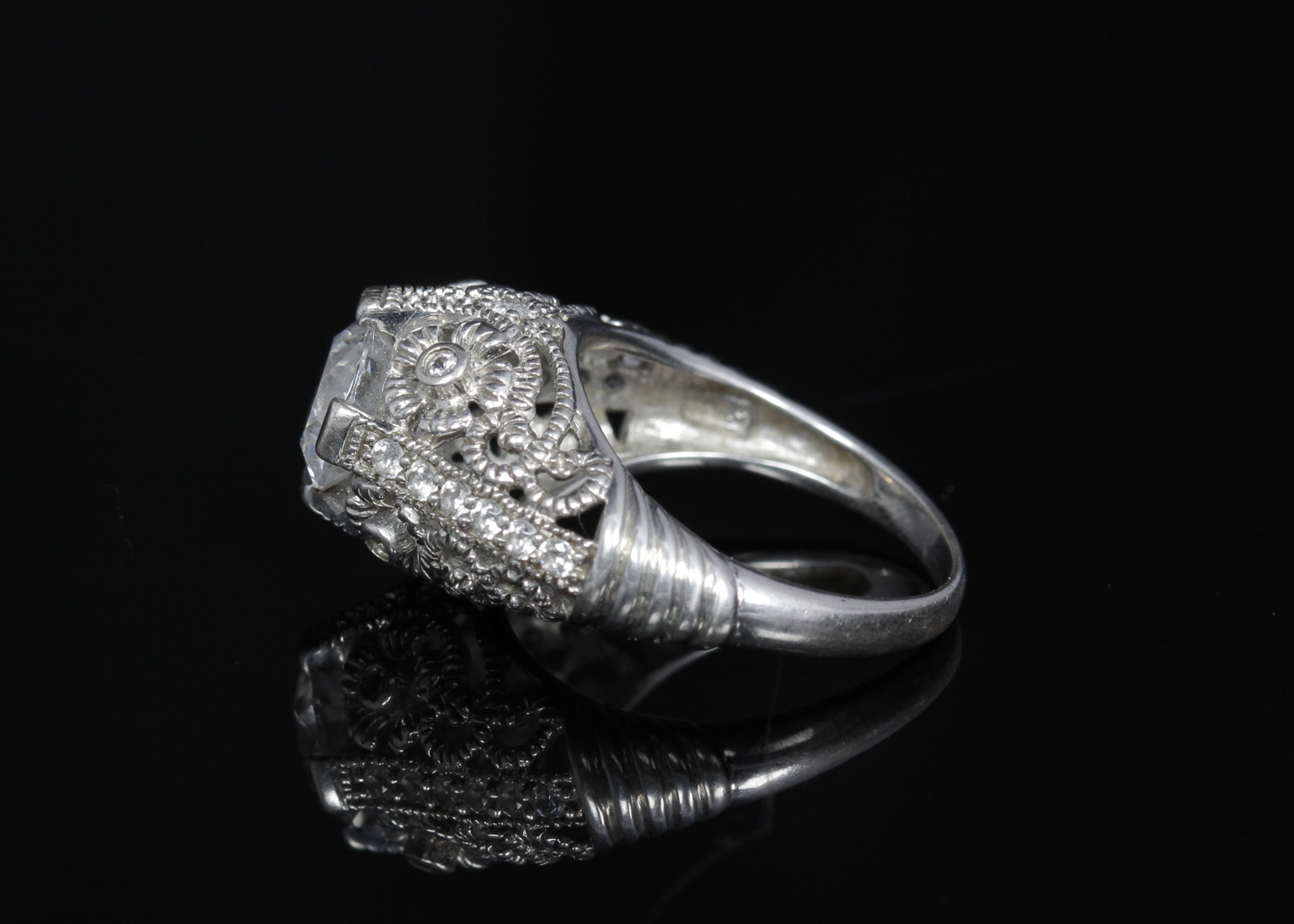 Vintage Style Sterling Silver Cubic Zirconia Ring