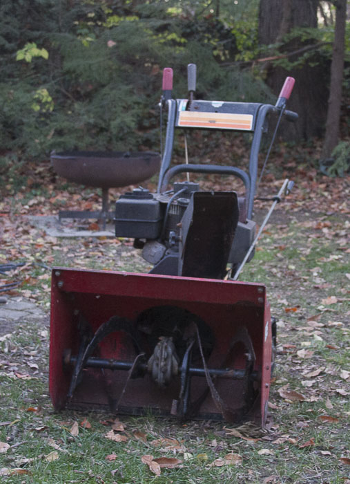 Atlas 825 Trac + Drive Snow Blower