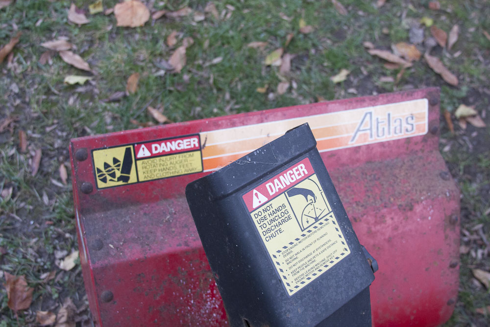 Atlas 825 Trac + Drive Snow Blower