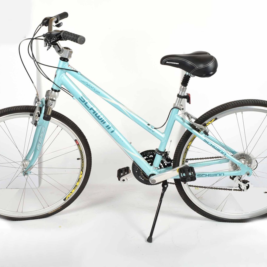 Womens' Schwinn 28 Womens' Schwinn 28