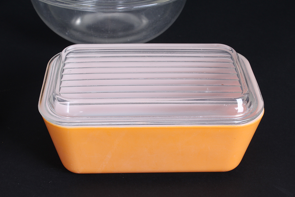 Pyrex Cookware