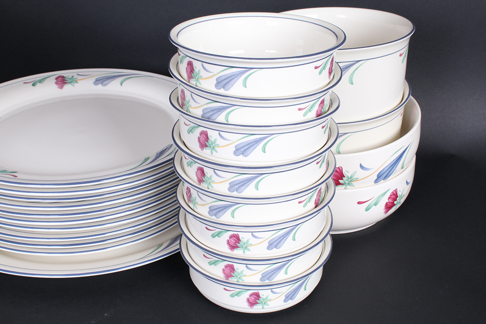 Lenox "Poppies in Blue" Chinastone Set