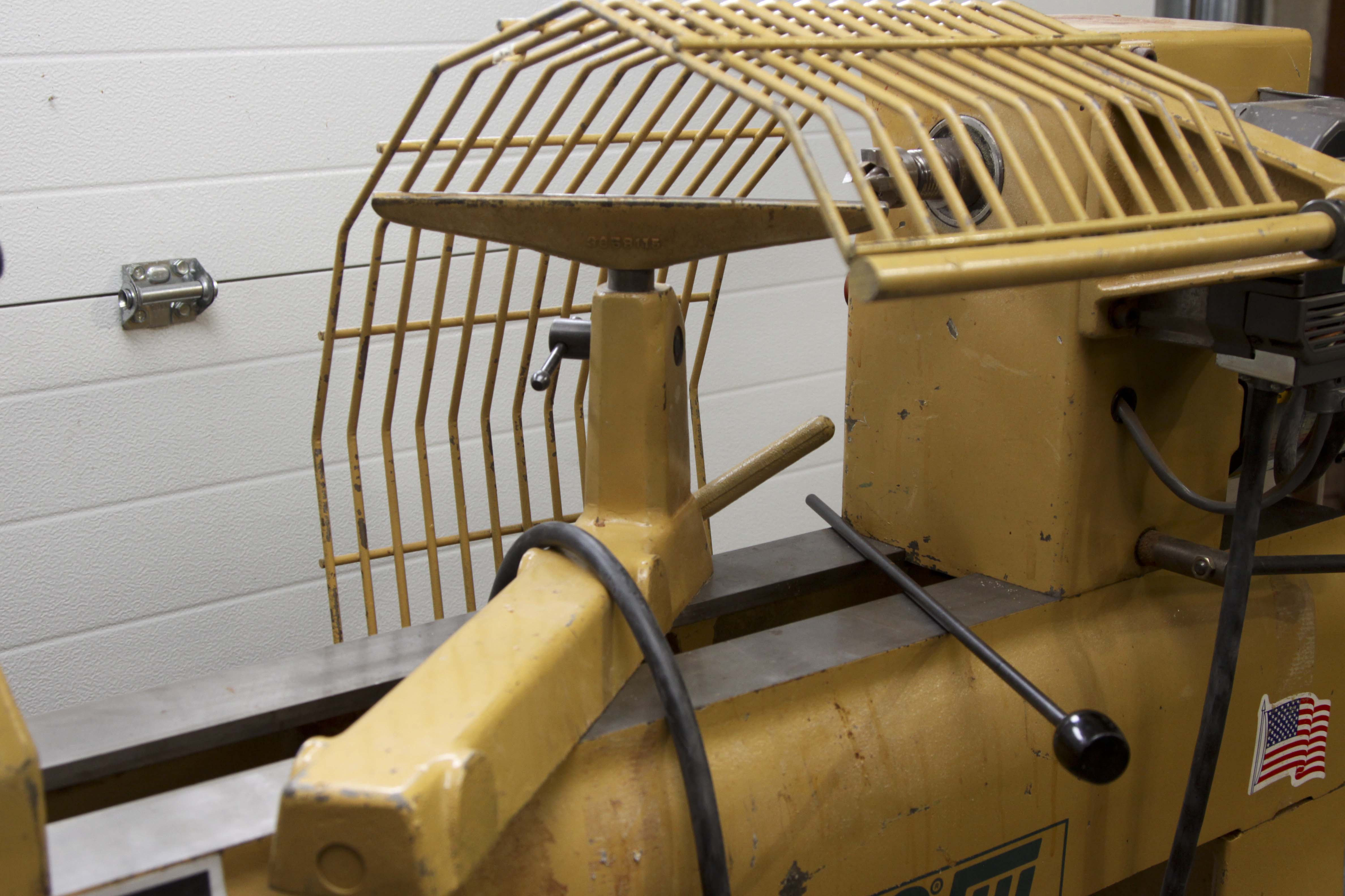 Powermatic 220-Volt Wood Lathe Model 3520