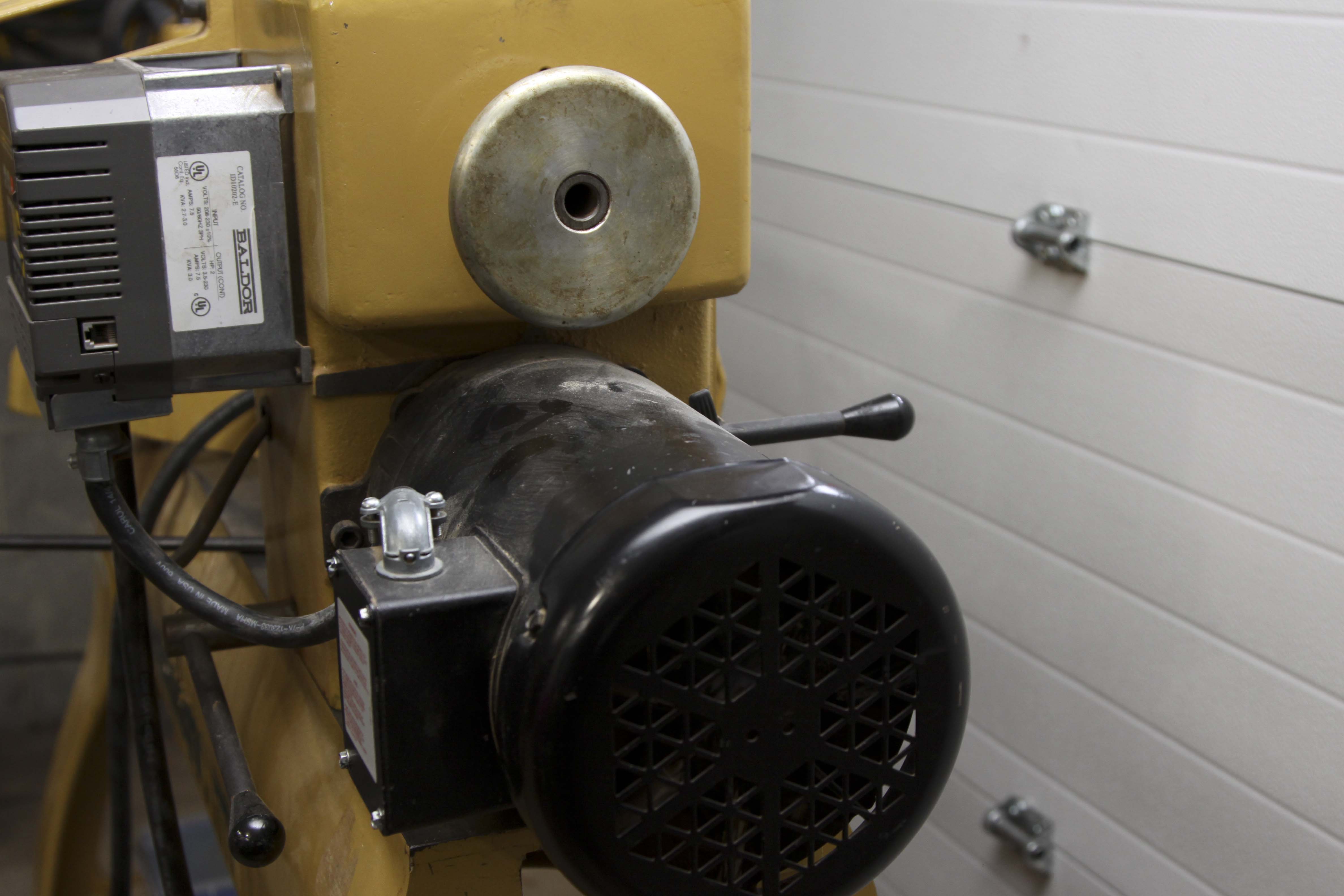 Powermatic 220-Volt Wood Lathe Model 3520