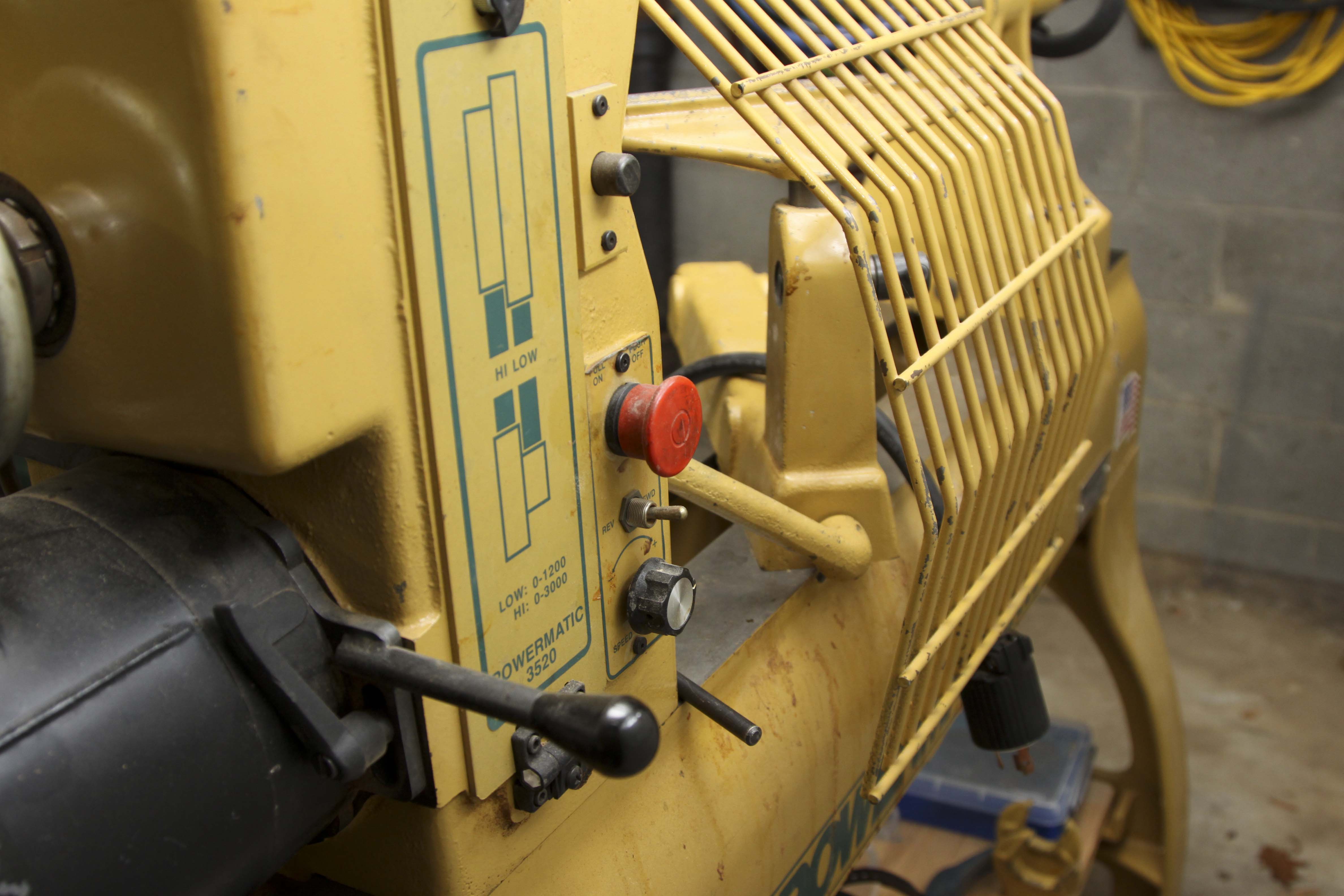 Powermatic 220-Volt Wood Lathe Model 3520