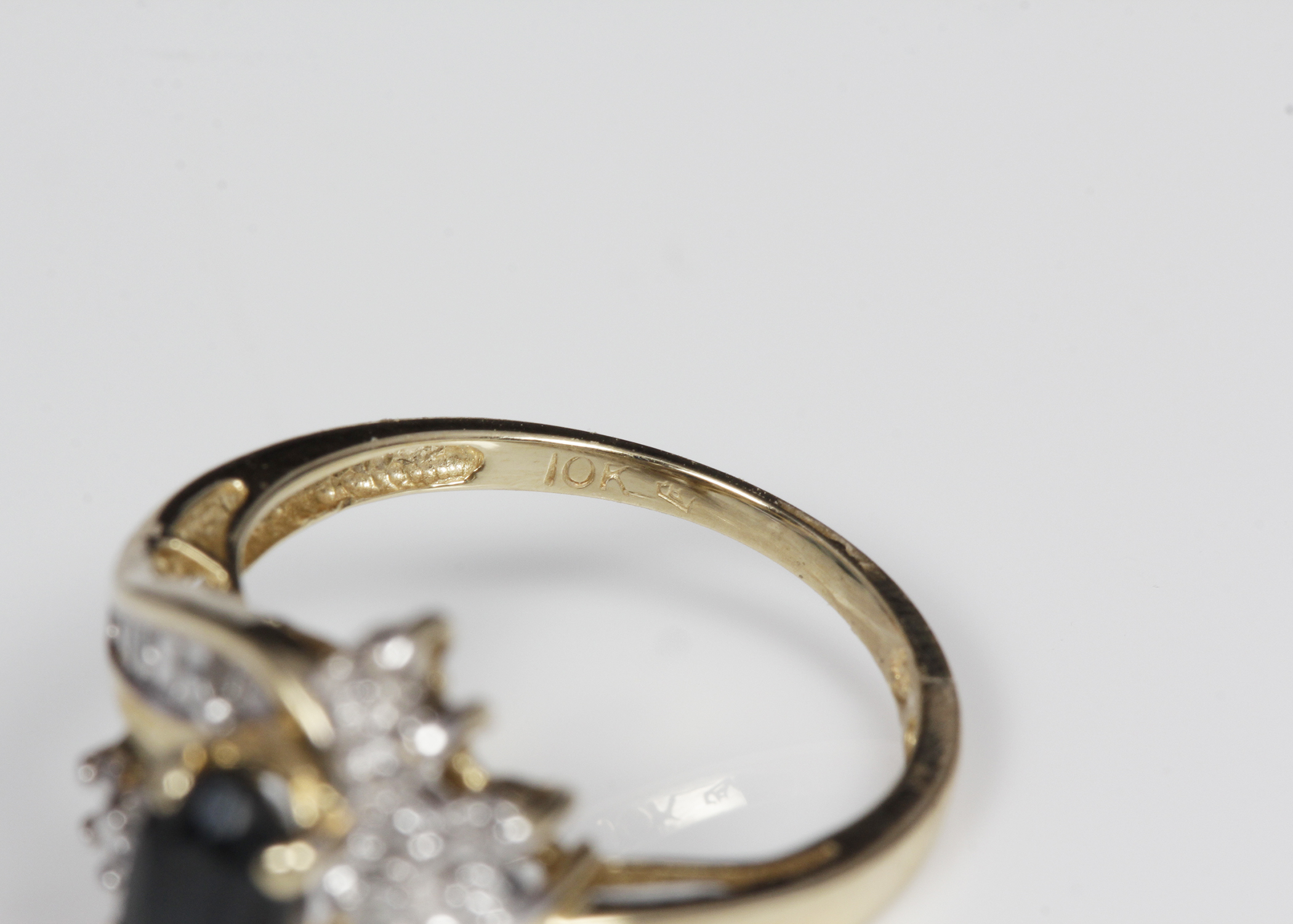 10K Yellow Gold Diamond Sapphire Ring