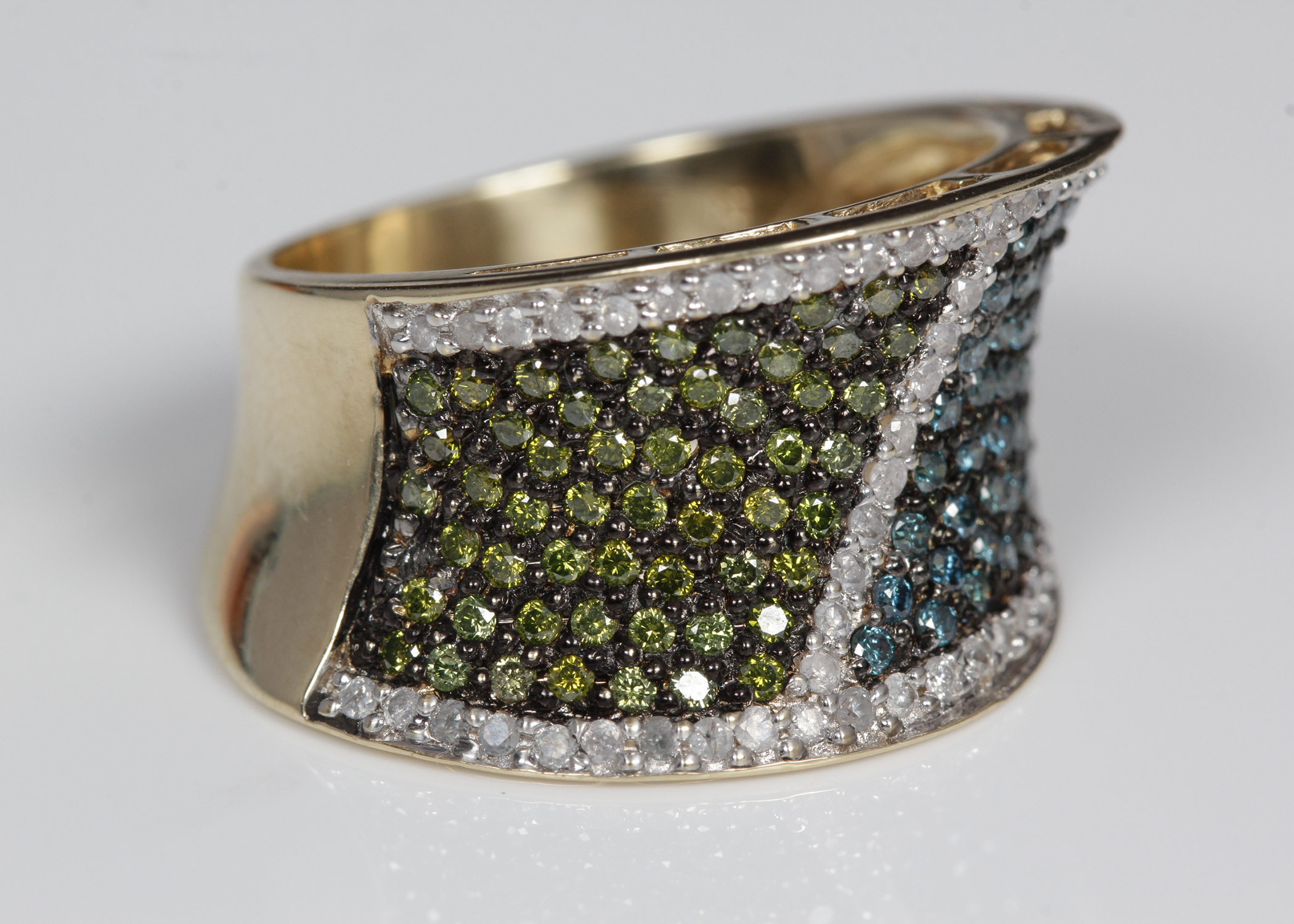 14K Yellow Gold Diamond Band