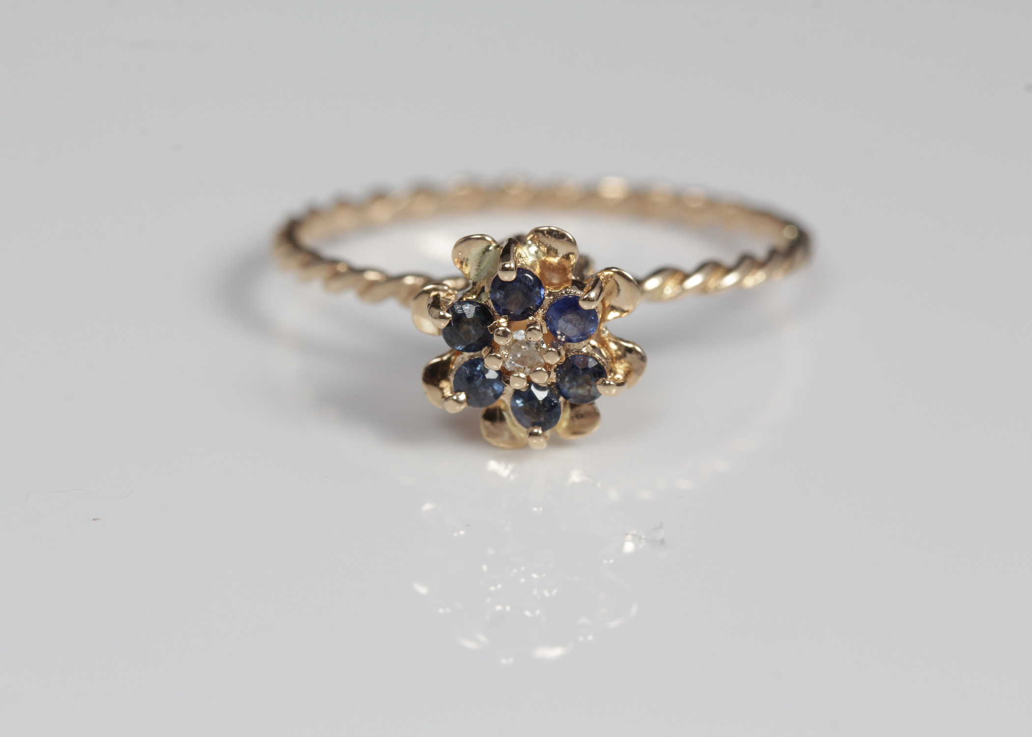 14K Yellow Gold Sapphire and Diamond Tulip Ring