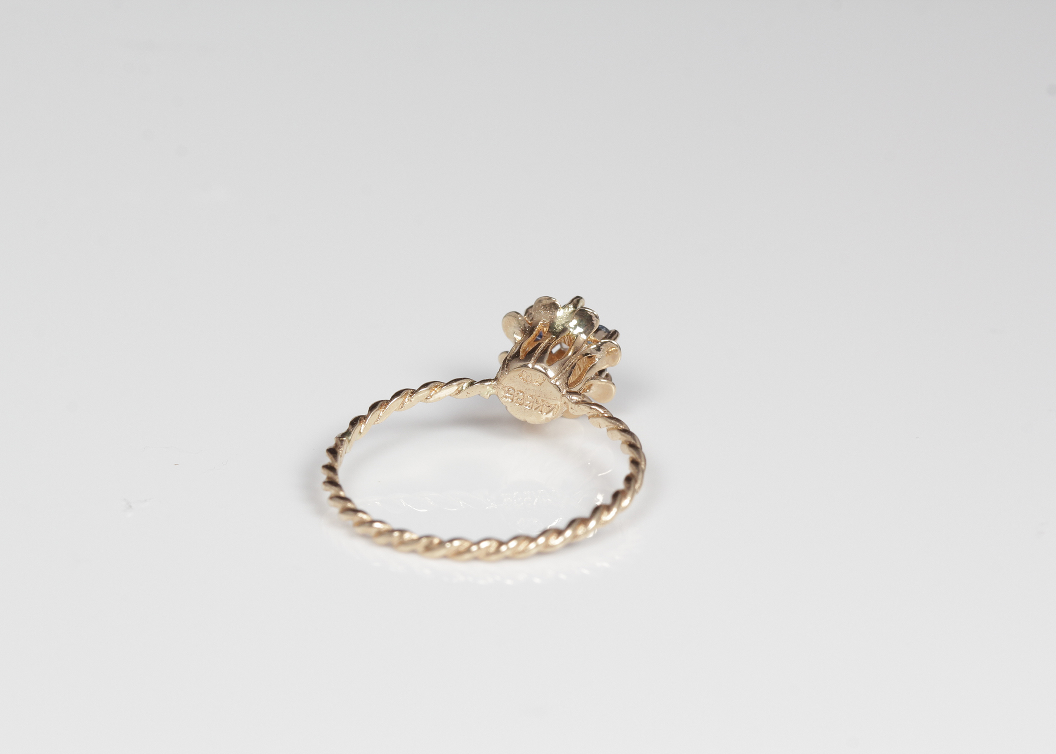 14K Yellow Gold Sapphire and Diamond Tulip Ring