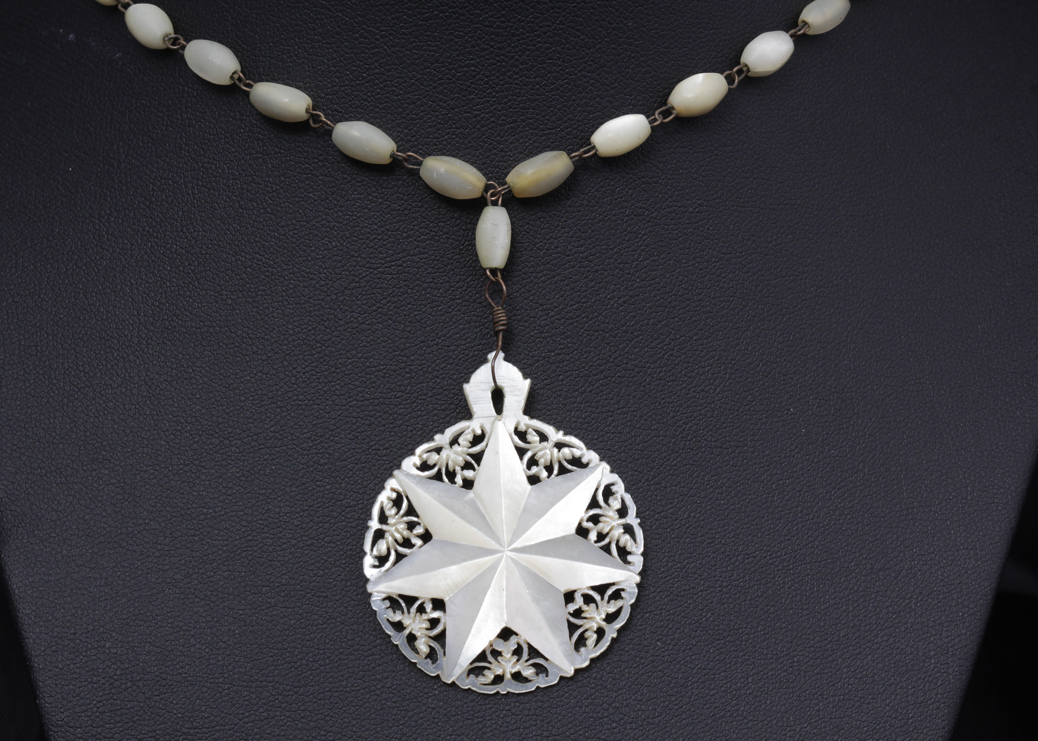 Vintage Mother of Pearl Necklace