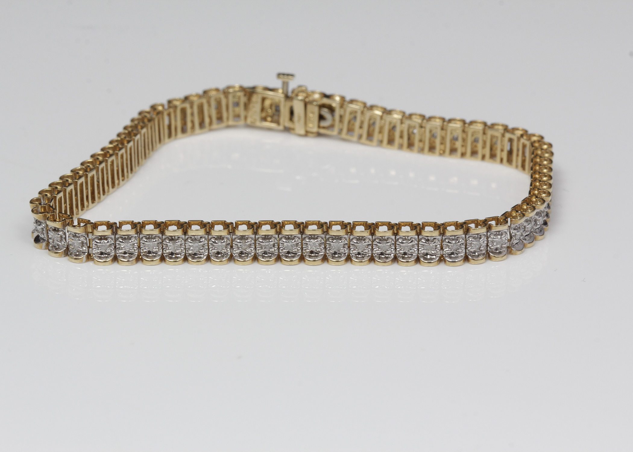 14K Yellow Gold Diamond Bracelet