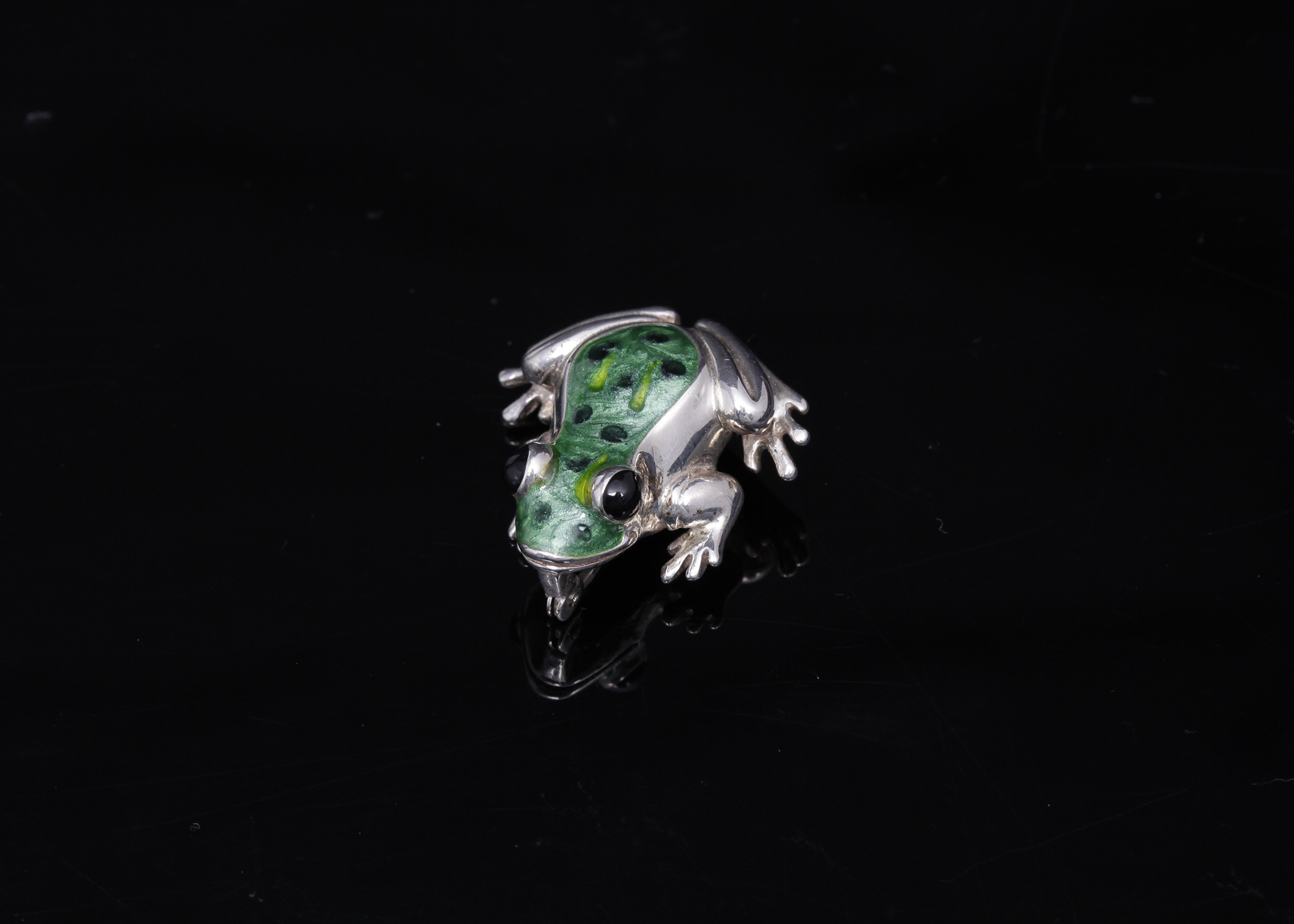 Sterling Silver Frog Pin