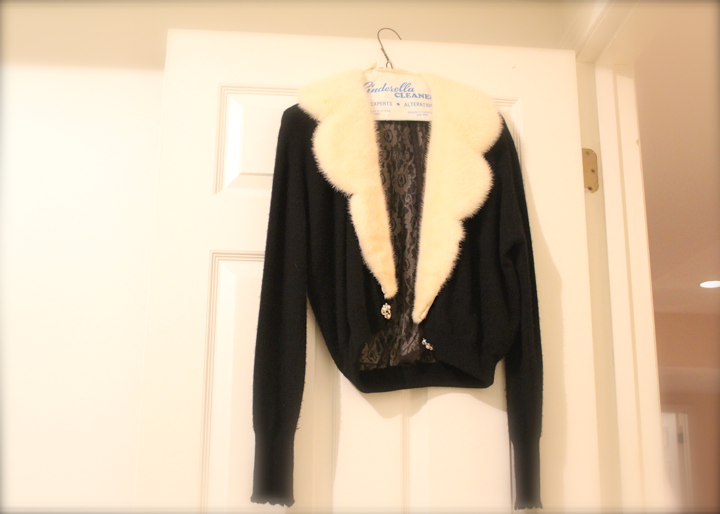 Vintage Black Sweater with Mink Fur Collar
