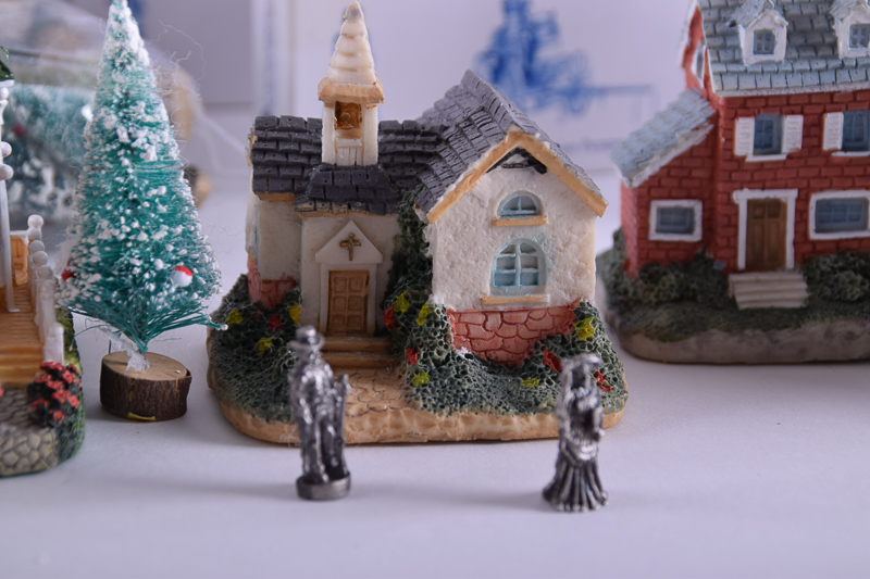 Liberty Falls Americana Collection Christmas Village Figurines