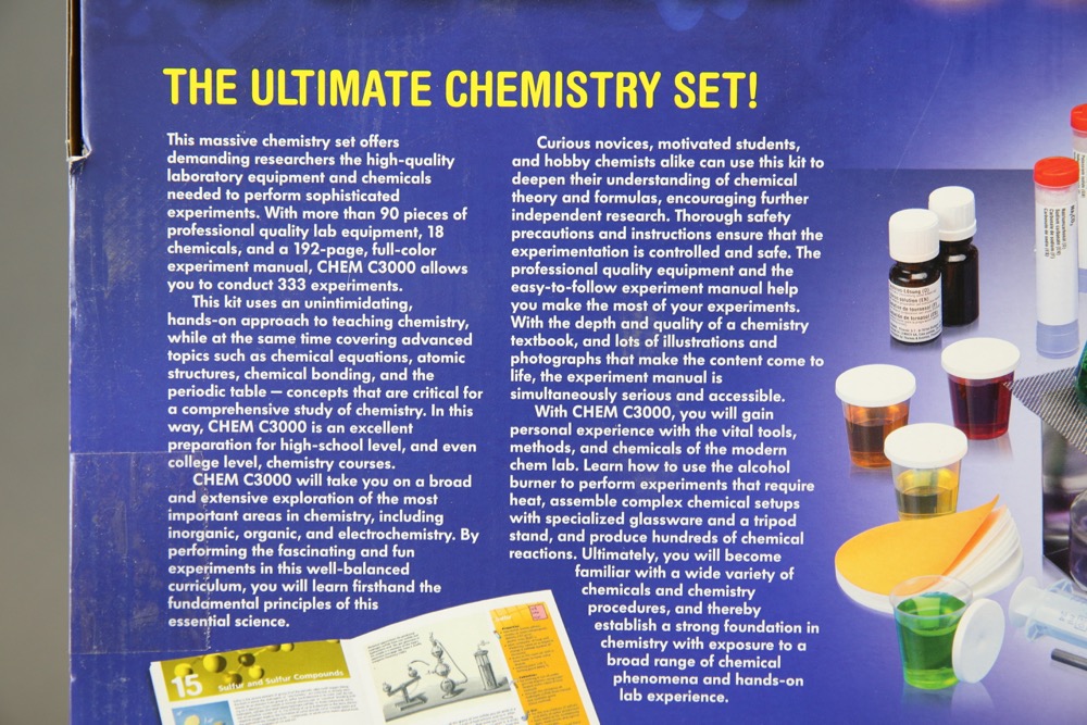 Thames & Kosmos Chemistry "Chem C3000" Experiment Kit