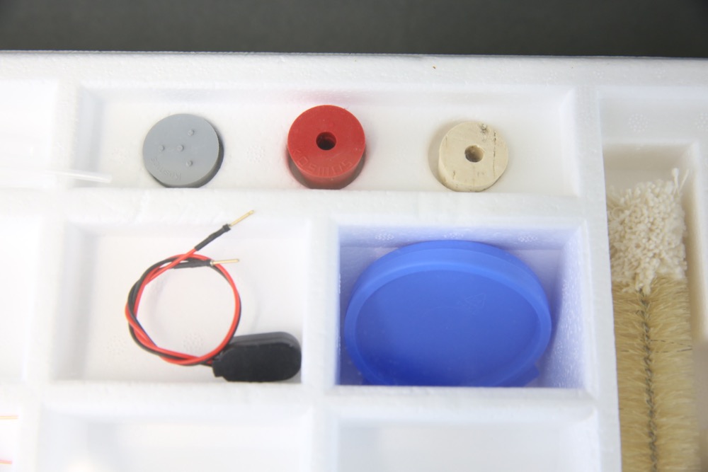 Thames & Kosmos Chemistry "Chem C3000" Experiment Kit