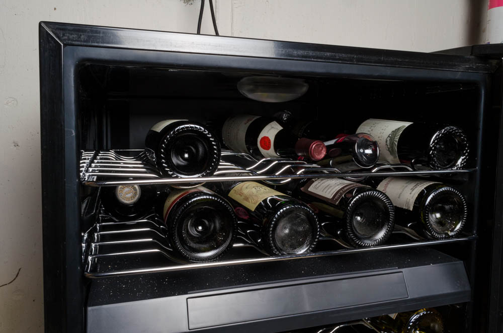 Magic Chef Wine and Beverage Cooler Model MCWC44DZ