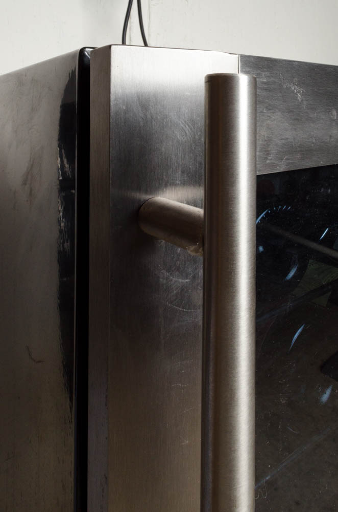 Magic Chef Wine and Beverage Cooler Model MCWC44DZ