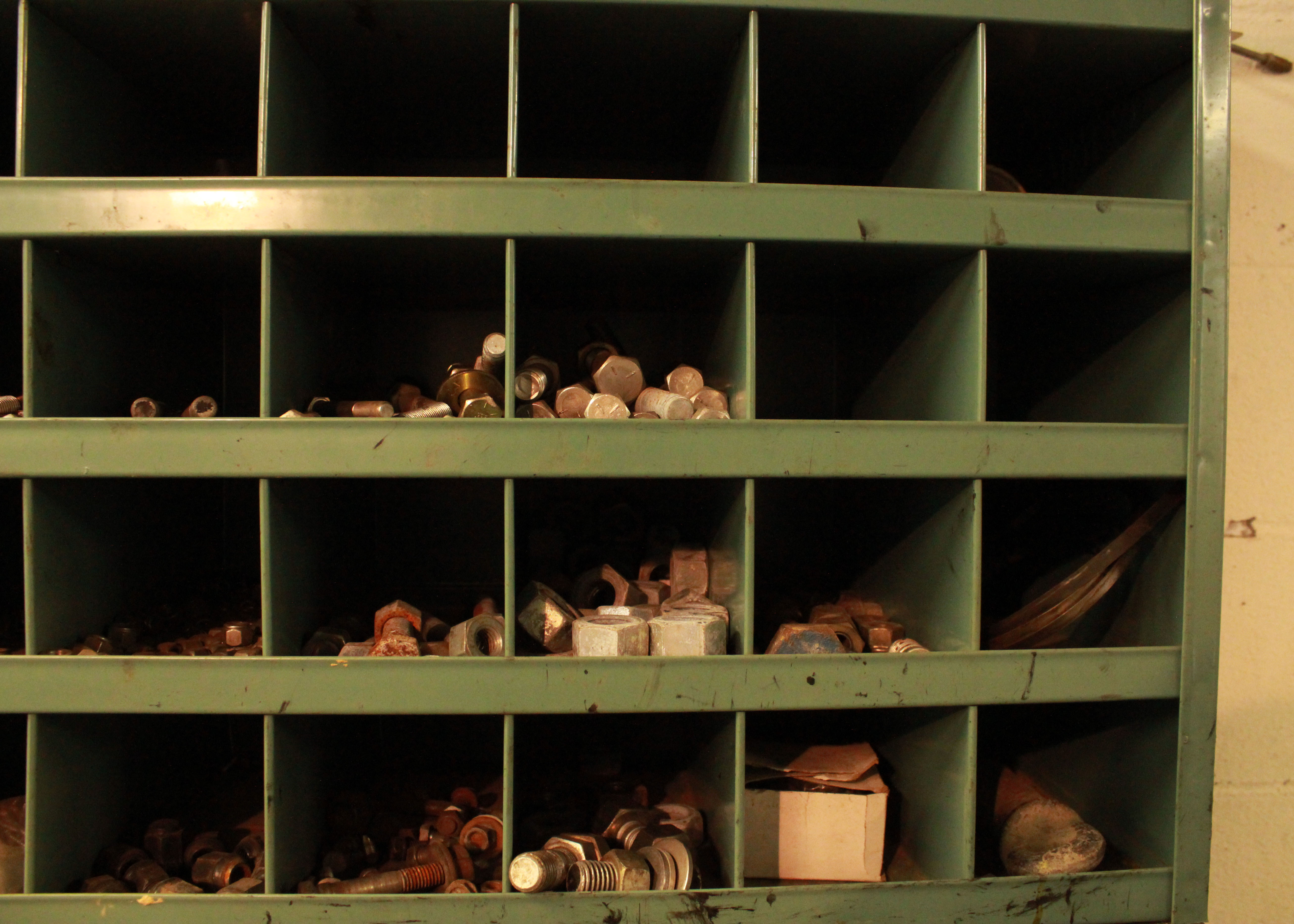 Curtis Organizational Display Unit With Miscellaneous Hardware