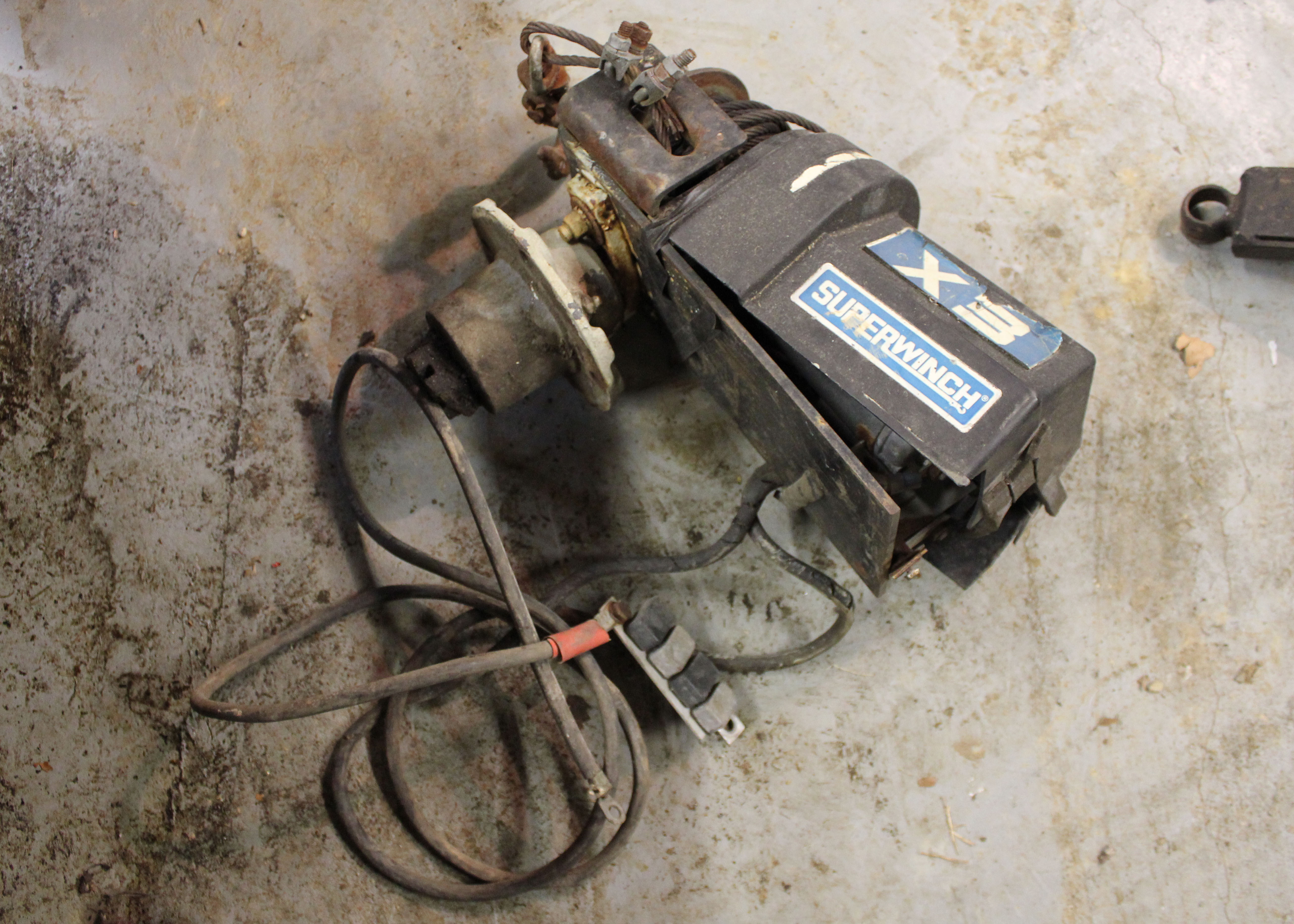 Superwinch X3 Series Utility Winch anbd Cable