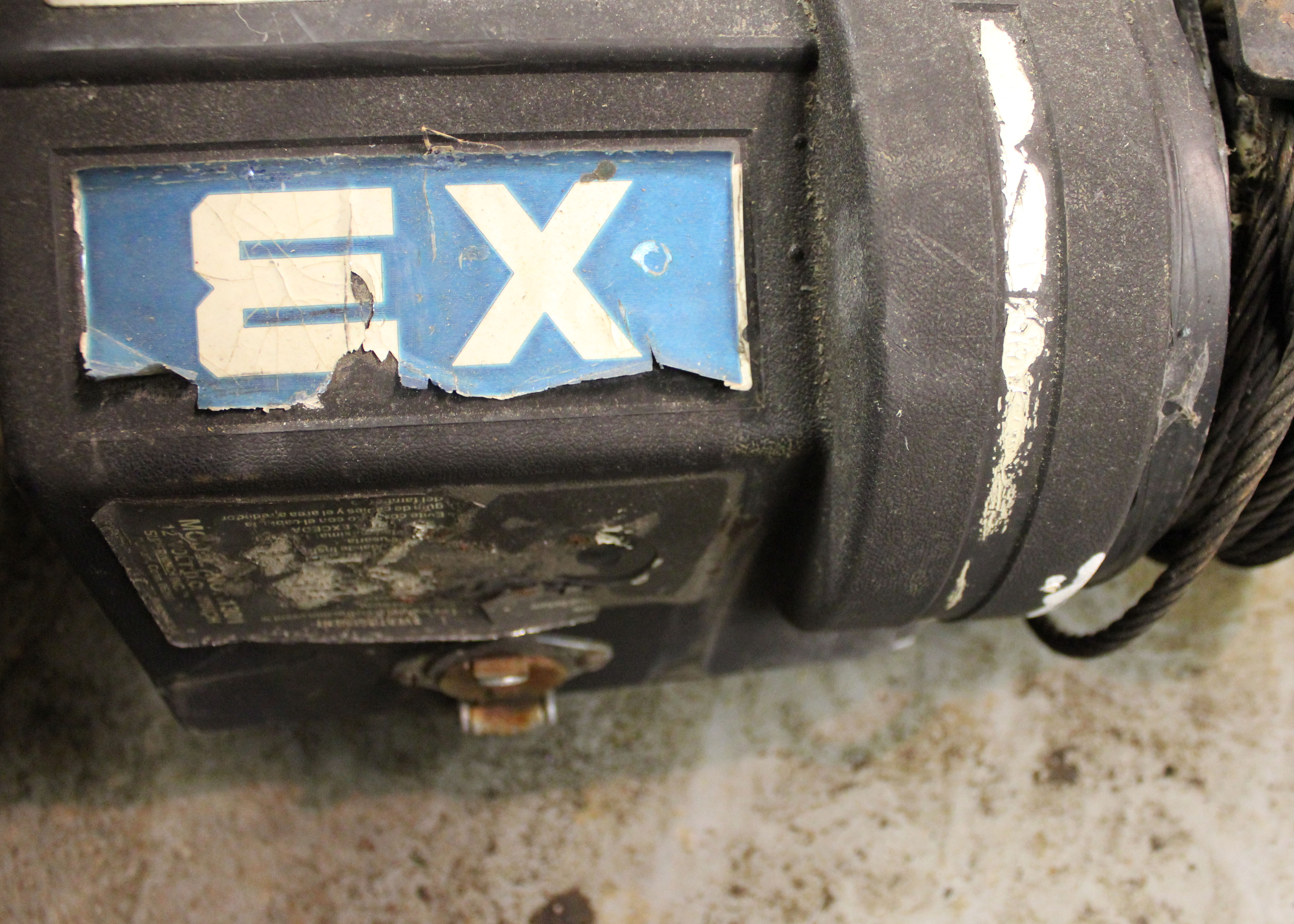 Superwinch X3 Series Utility Winch anbd Cable