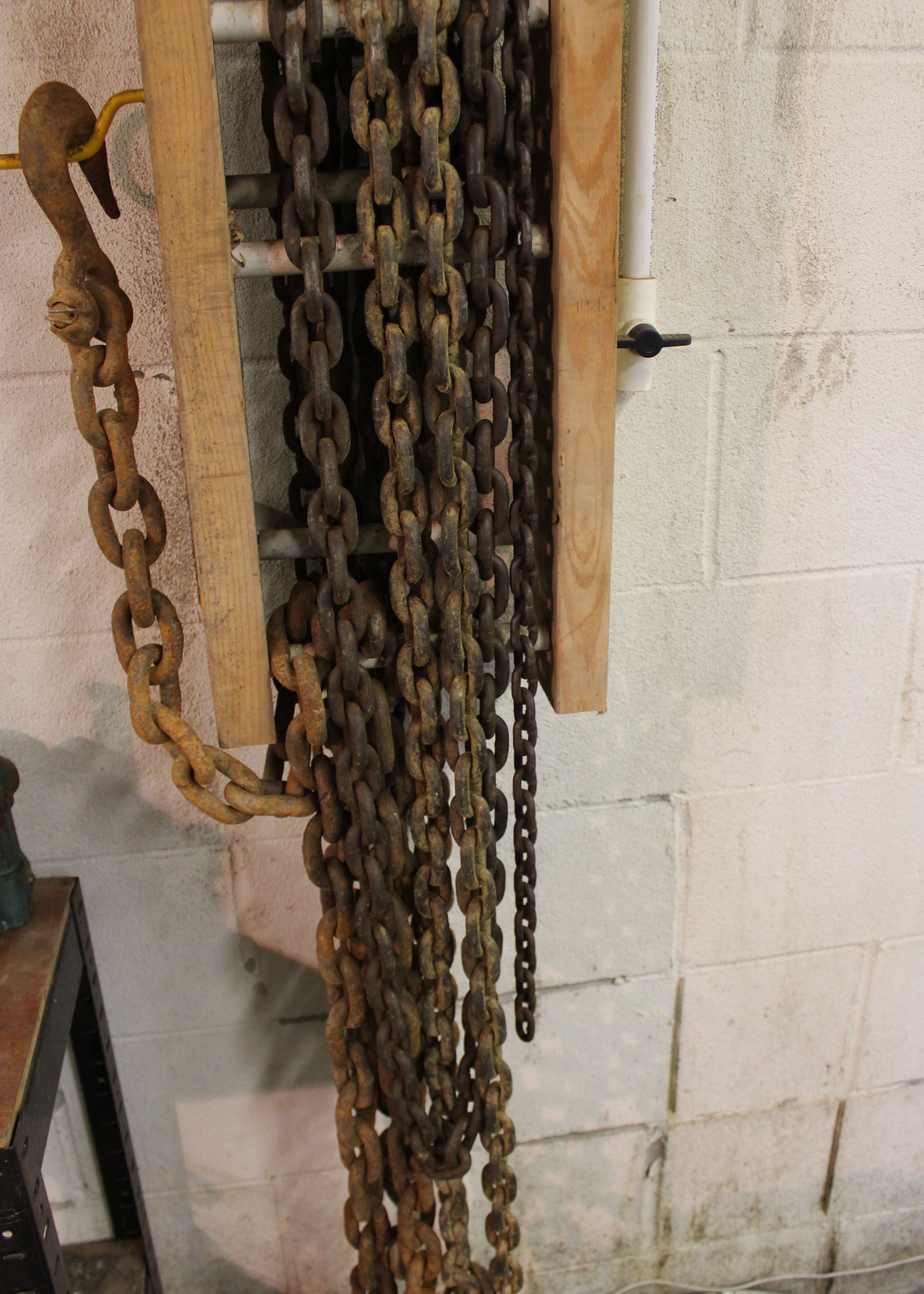 Assorted Industrial Chains