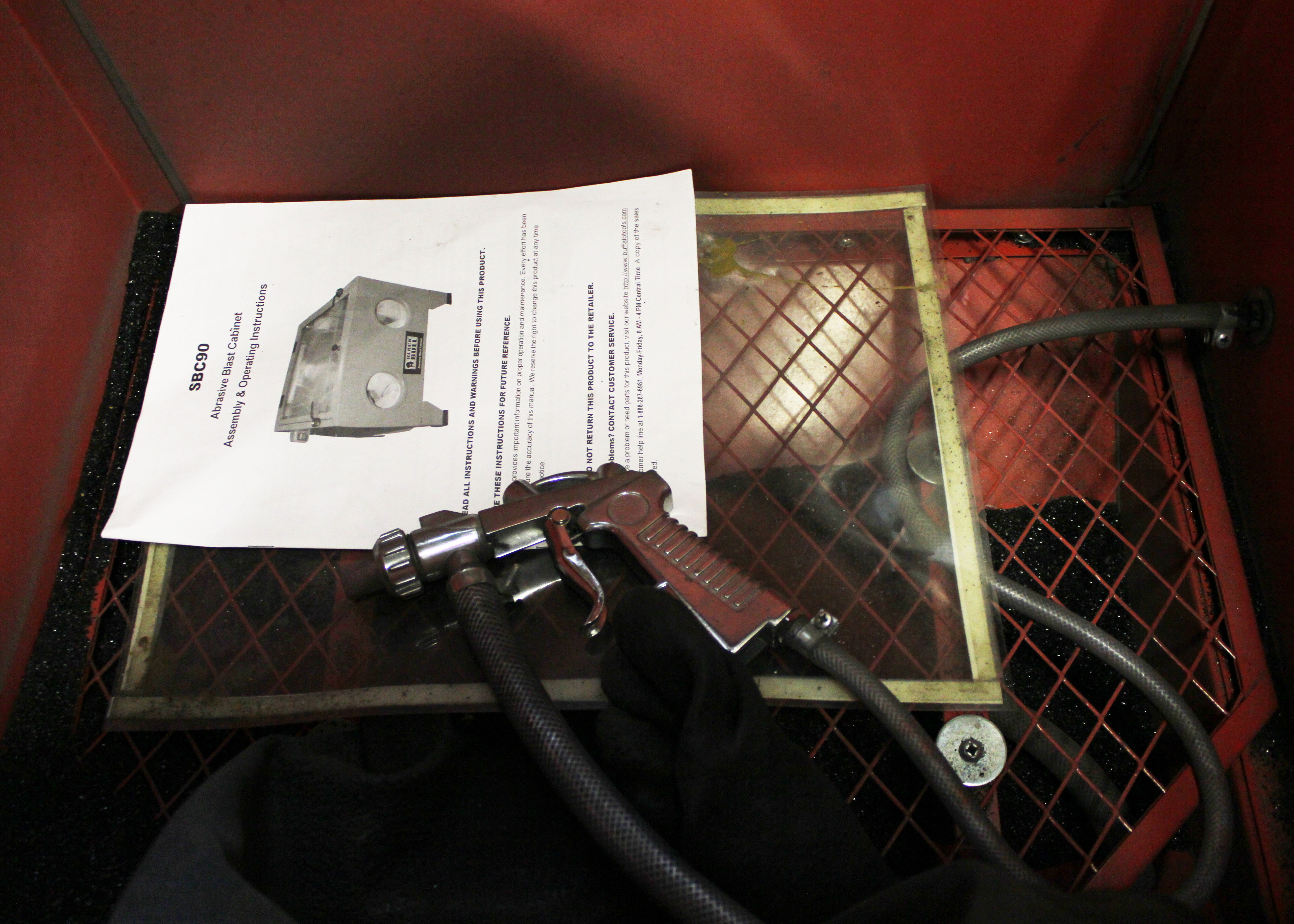 Black Bull Abrasive Blast Cabinet