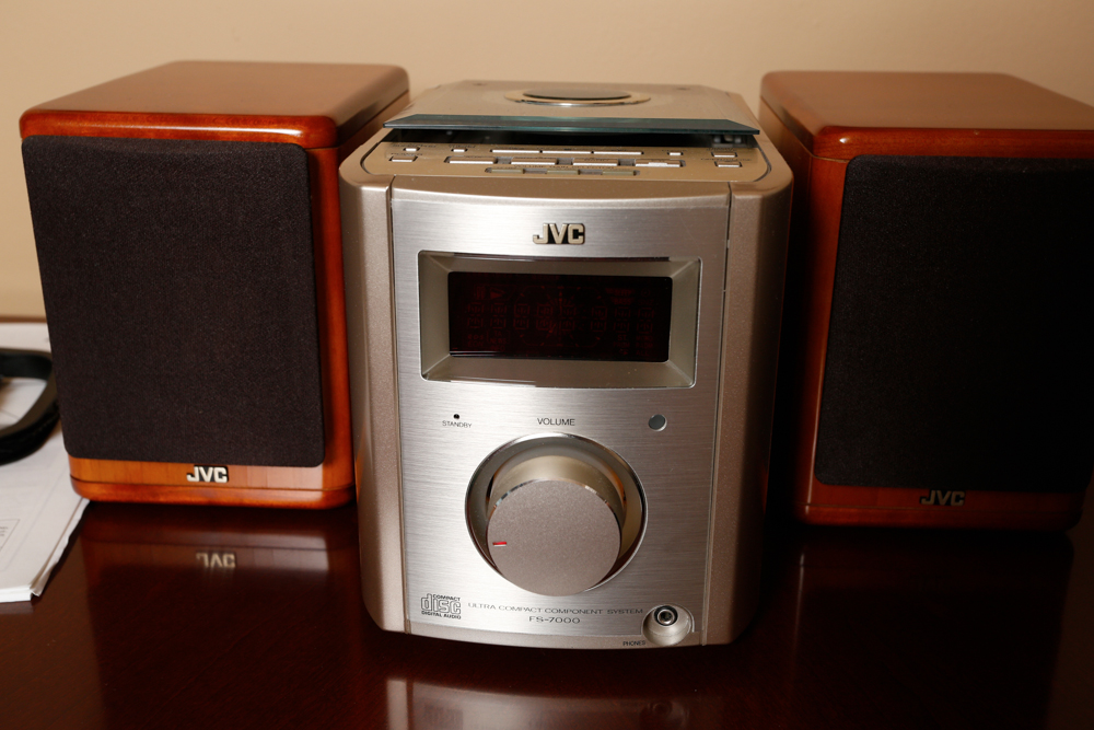JVC Compact Disc Digital Audio System