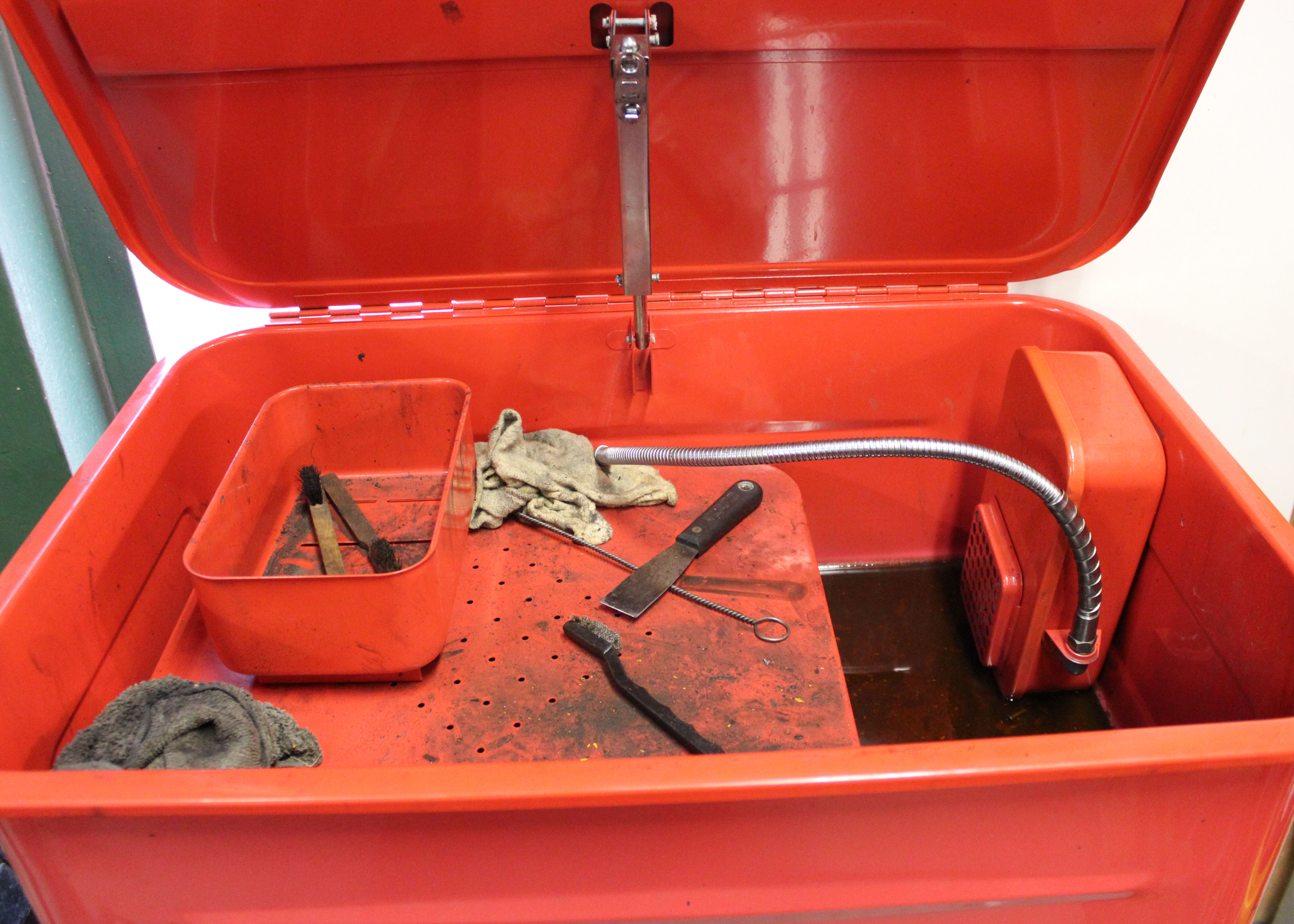 Black Bull 20 Gallon Parts Washer