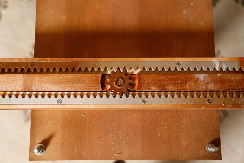 46" Ethan Allen Round Cherry Dining Table