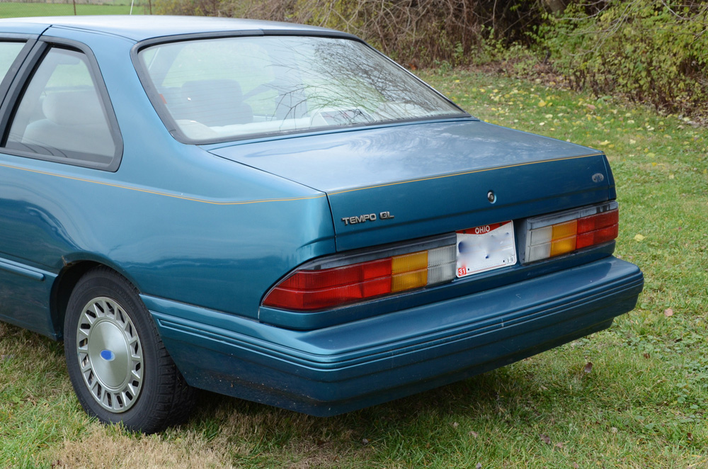 Aqua 1993 Ford Tempo GL Coupe