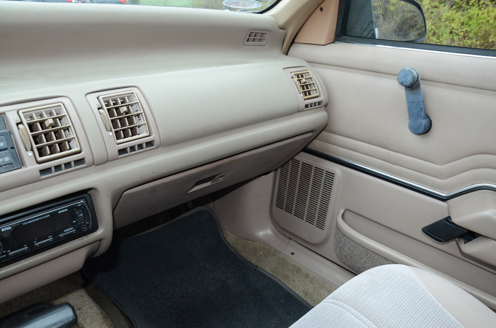 Aqua 1993 Ford Tempo GL Coupe