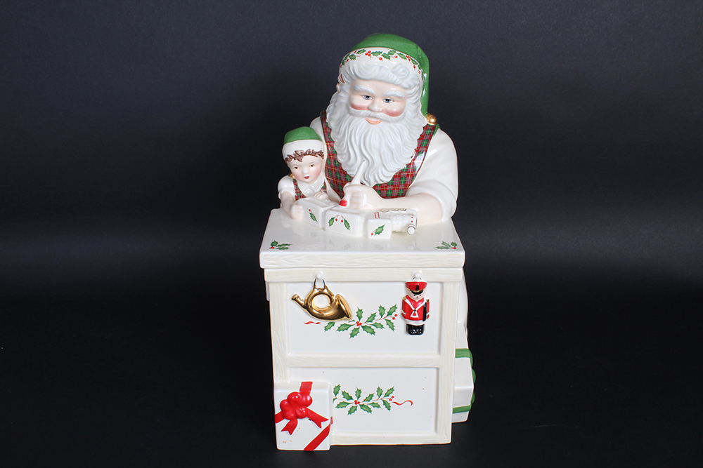 Pair of Christmas Santa's