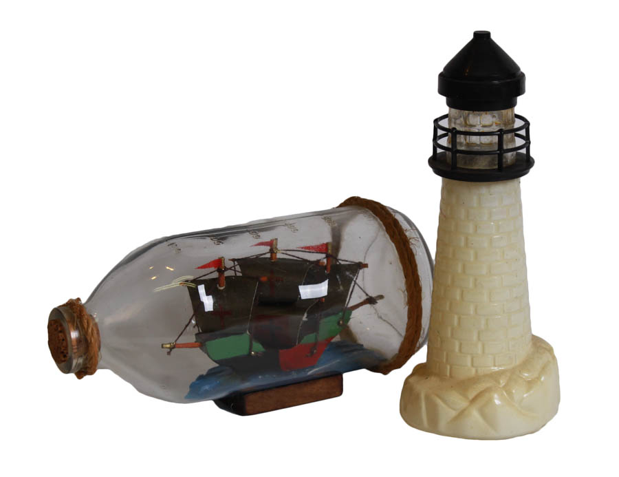 Framed Fisherman Ropes and Decor