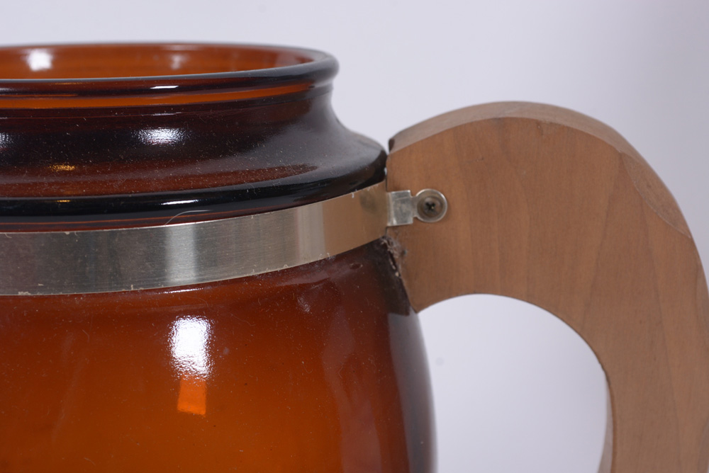 Pair of Glass Jugs and Mugs