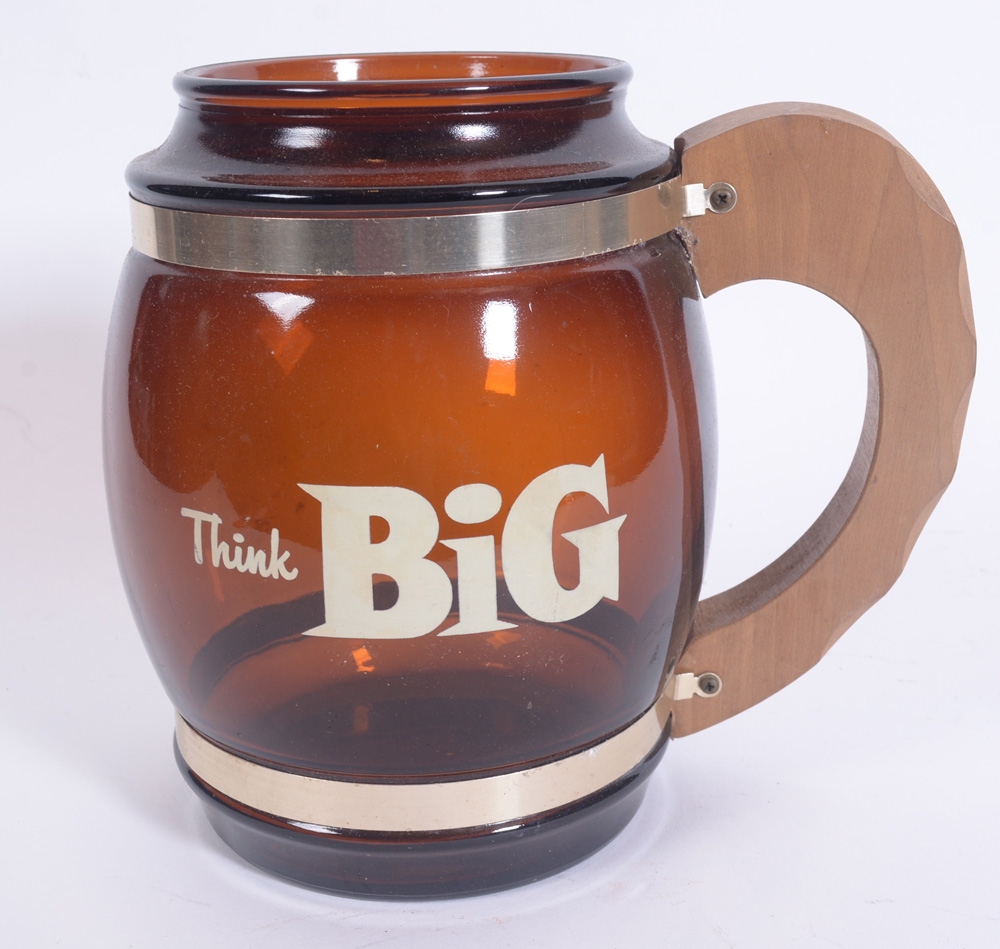 Pair of Glass Jugs and Mugs