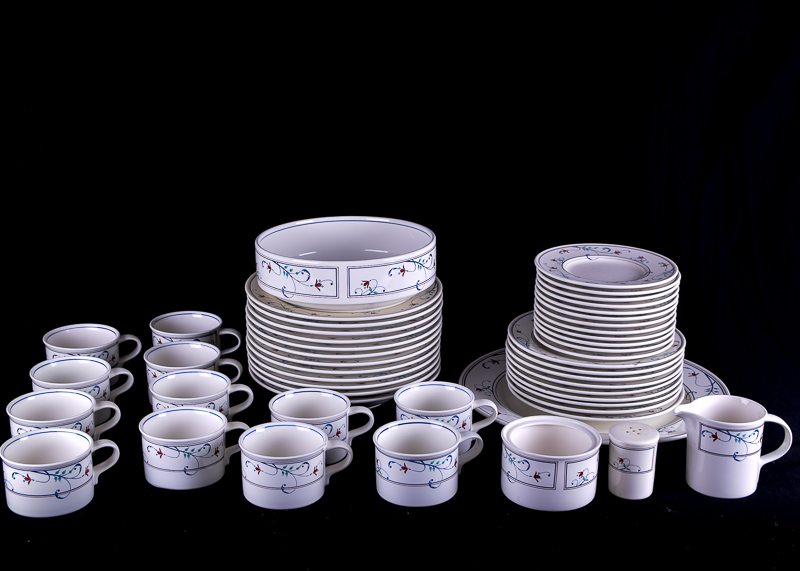 Mikasa "Intaglio" Dinnerware Set