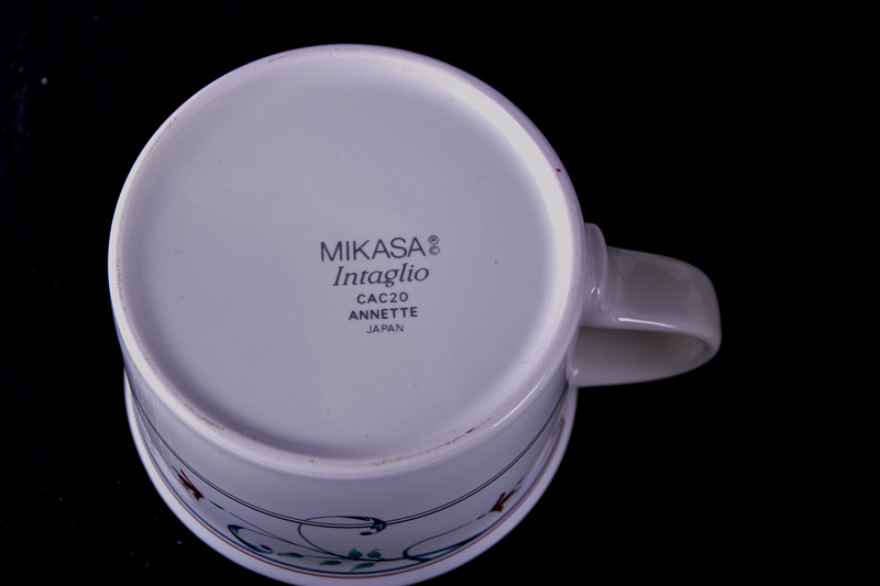 Mikasa "Intaglio" Dinnerware Set