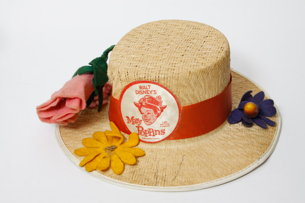 Mary Poppins Benay Albee Straw Hat and Plaid Hatbox