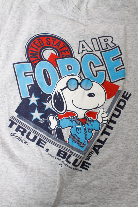 Vintage Snoopy and Peanuts Collectibles