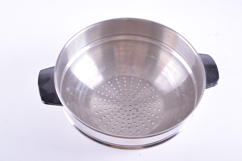 Collection of Porcelain Enamel and Aluminum Cookware