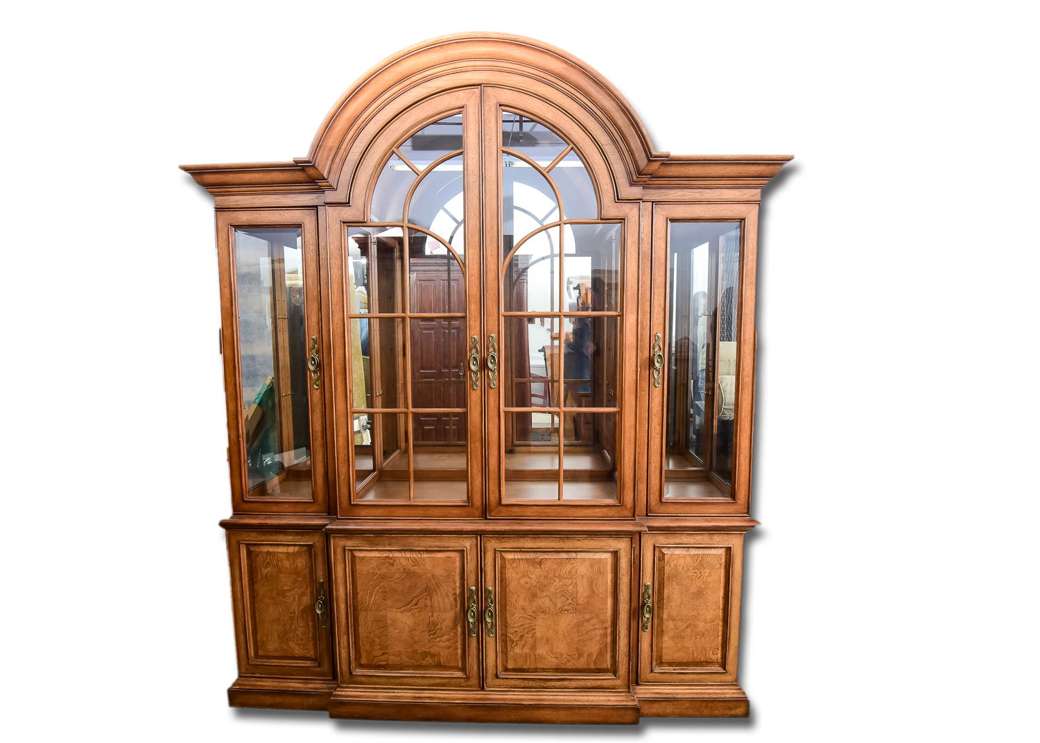 Thomasville Villa Soleil Hutch