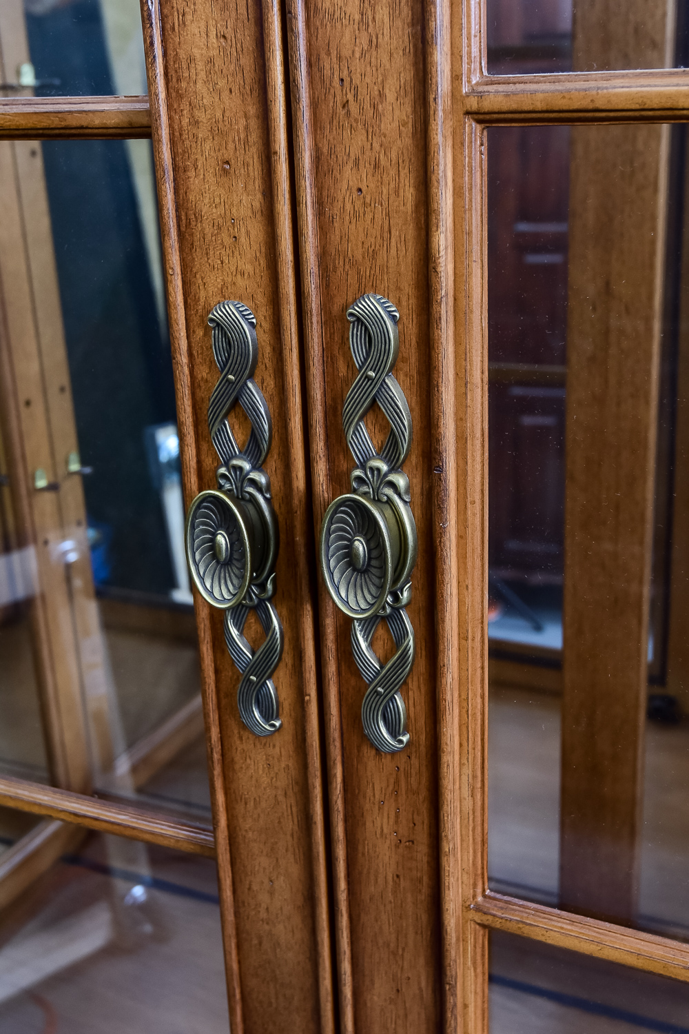 Thomasville Villa Soleil Hutch