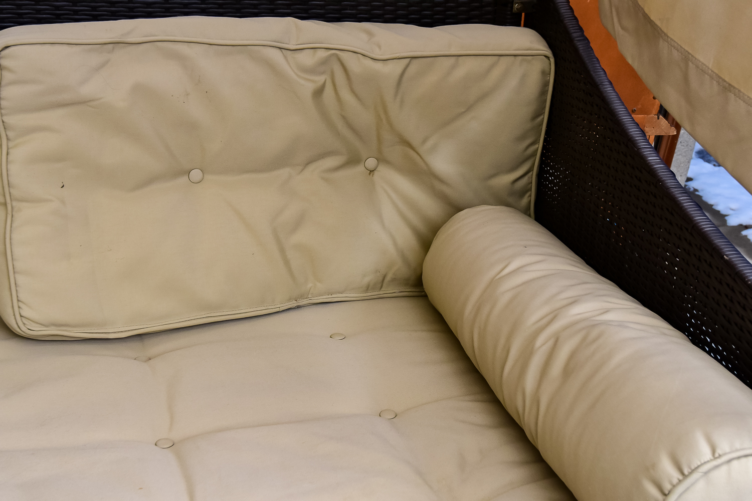 Hampton Bay Outdoor Daybed with Canopy