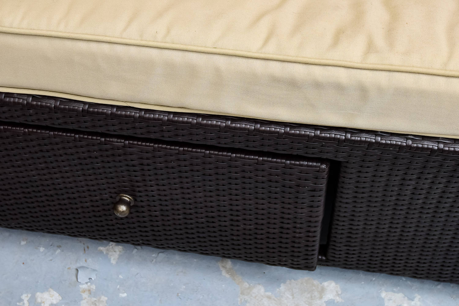 Hampton Bay Outdoor Daybed with Canopy