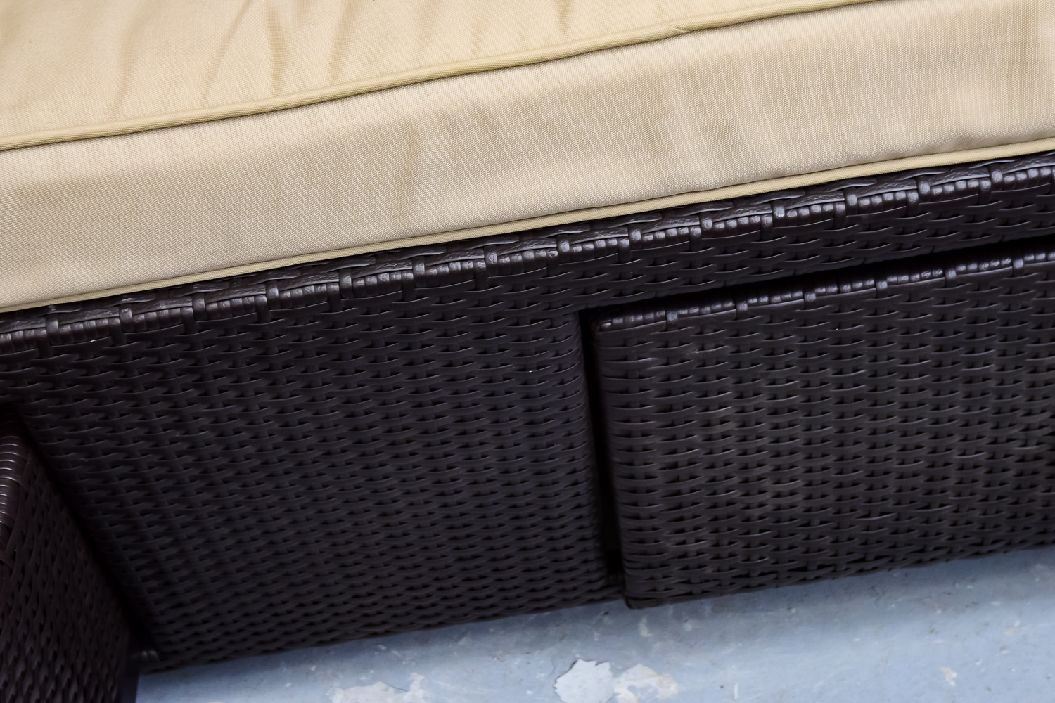 Hampton Bay Outdoor Daybed with Canopy