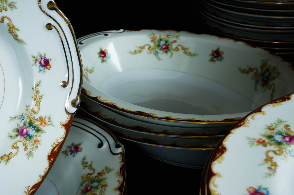 97 Piece Harmony House China Set in "Wembley"