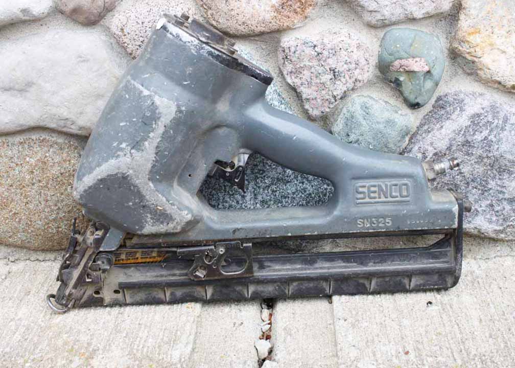 Senco Air Nail Gun