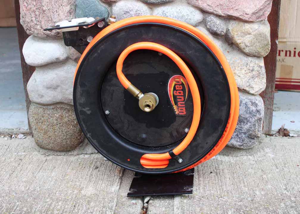 Magnum Air Hose Reel with Hose