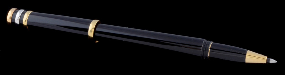 Cartier "Trinity" Black Lacquer and Gold Plated Pen